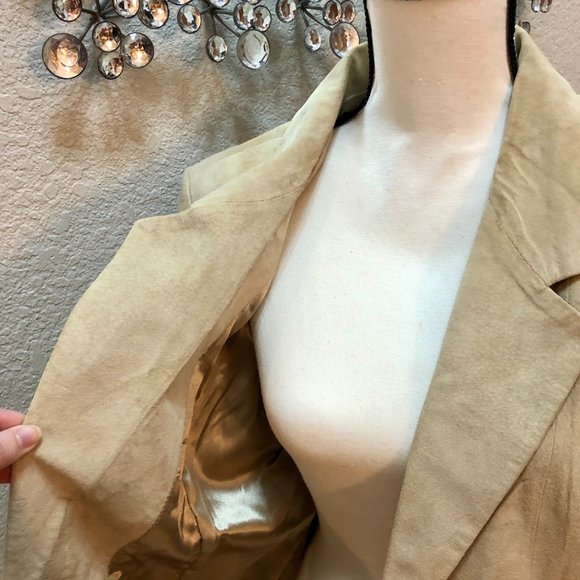 Classic Cream Suede Leather Jacket - Women's Large - Picture 6 of 9